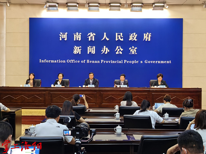 25114949_9978.jpg GetAttachment.jpg