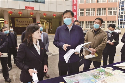 涧西区委书记、高新区党工委书记牛刚调研中小学思政课建设工作
